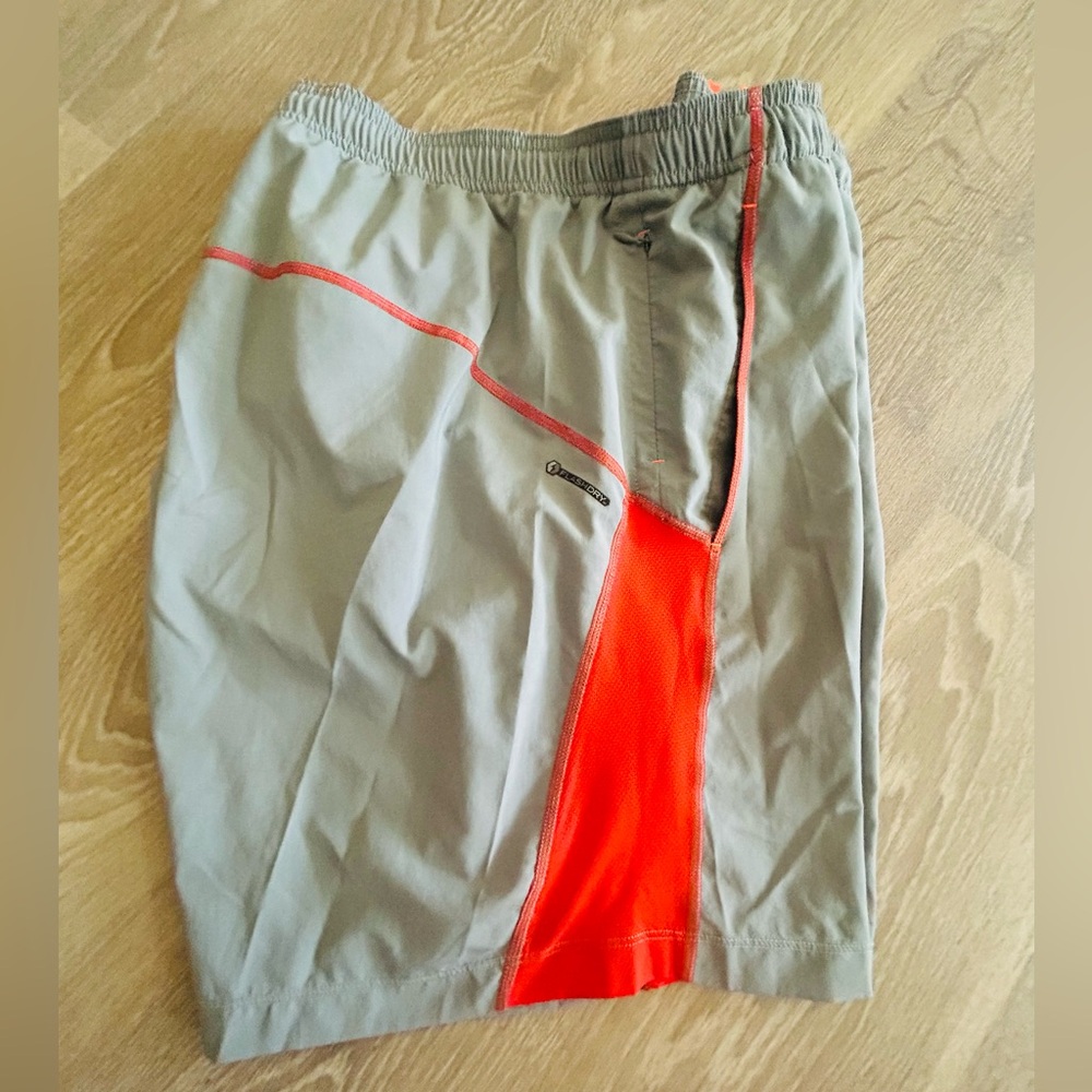 North Face Shorts Mens L Large Gray Flashdry Lined Swim  Trunks Zip Pocket